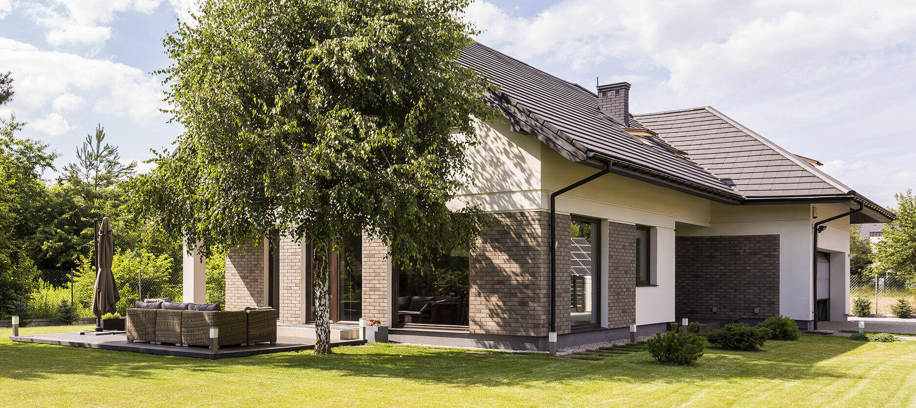 6 Tips On Choosing a Striking Exterior Paint Palette