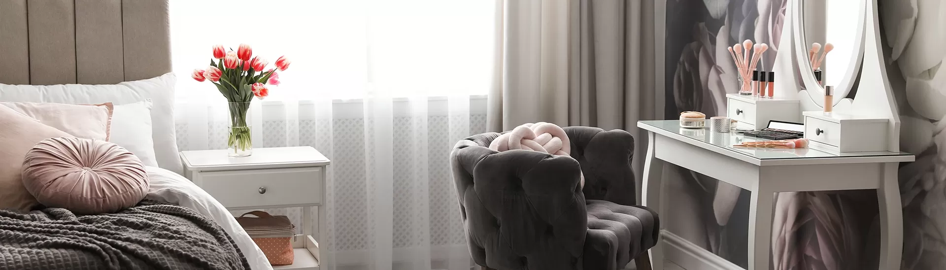 10 Stunning Painted Bedroom Dressing Table Design